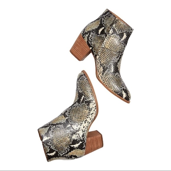 Madewell The Rosie Ankle Boot in Snake Embossed Leather - Picture 3 of 14